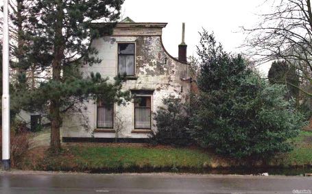 B195_01.jpg