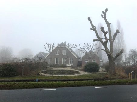 B198_01.jpg