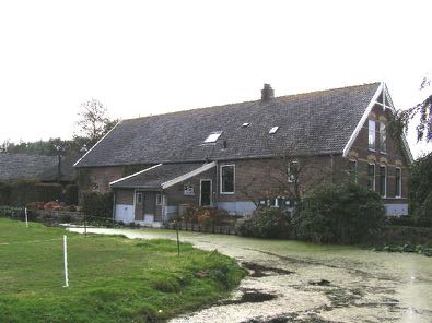 B205_02.jpg