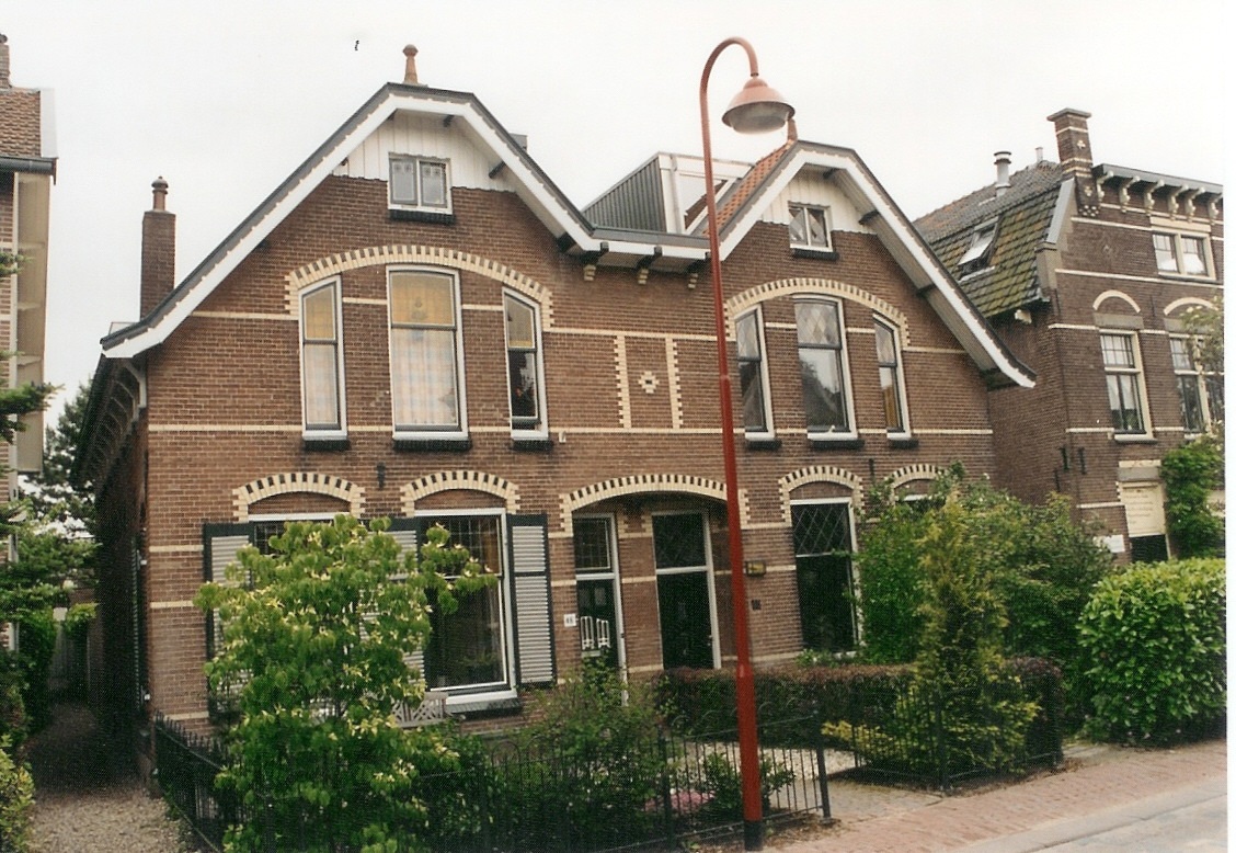 Spoorstraat46-48Bodegraven_01.jpg