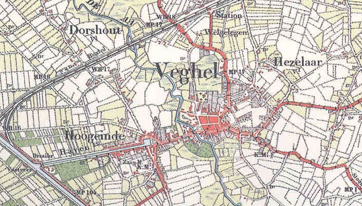afbeelding 48 - Veghel in 1896 (bron: Robas, 1989) - als de situatie vergeleken wordt met afbeelding 12 en 23, dan is duidelijk te zien dat de oude kern van Veghel verdicht is en dat er vooral veel bebouwing rondom de haven (Hoogeinde) is bijgekomen.